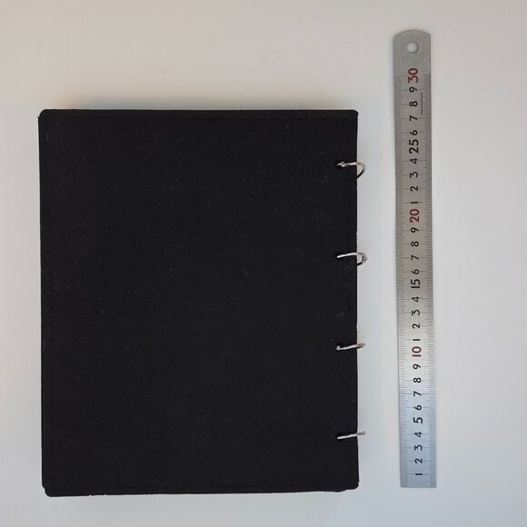 Crocs Jibbitz Charm Organizer Binder – Black - Picture 7 of 7